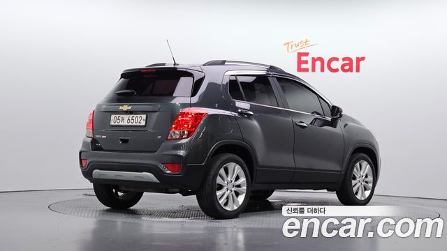 Chevrolet Korea Trax 2018 — photo 2