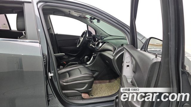Chevrolet Korea Trax 2018 — photo 17