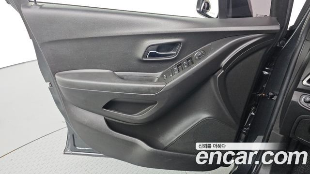 Chevrolet Korea Trax 2018 — photo 14