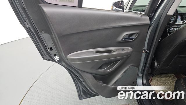 Chevrolet Korea Trax 2018 — photo 15
