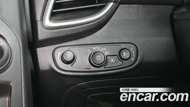 Chevrolet Korea Trax 2018 — photo 27