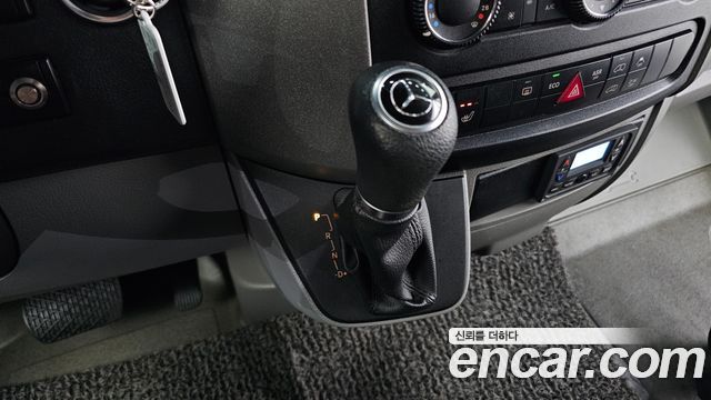 Mercedes-Benz Sprinter 2017 — photo 9