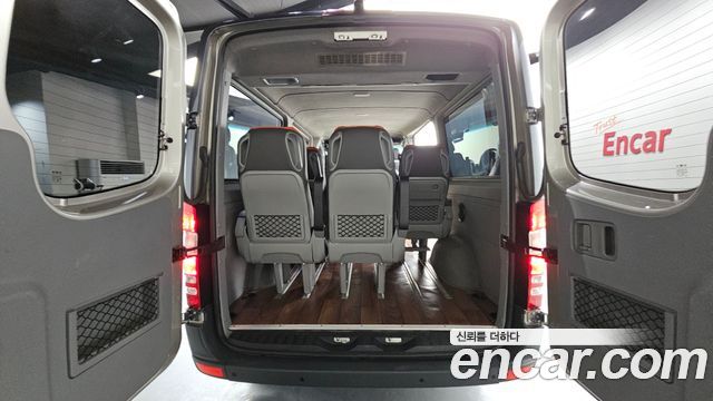 Mercedes-Benz Sprinter 2017 — photo 20