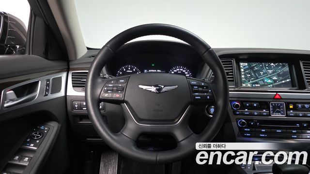 Genesis G80 2018 — photo 21