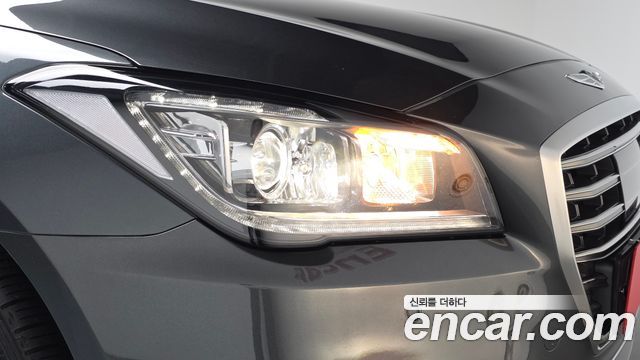 Genesis G80 2018 — photo 8