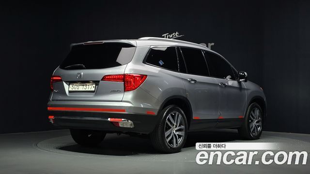 Honda Pilot 2017 — photo 2
