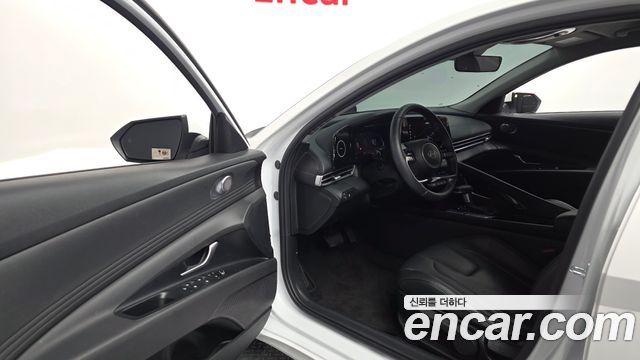 Hyundai AVANTE 2024 — photo 13