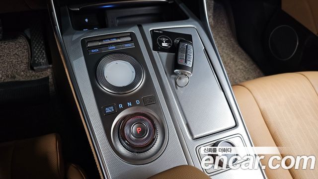 Genesis GV80 2020 — photo 12