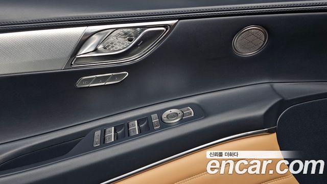 Genesis GV80 2020 — photo 27