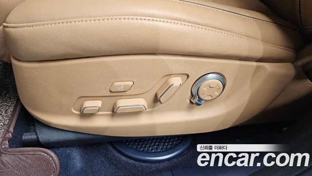 Genesis GV80 2020 — photo 32