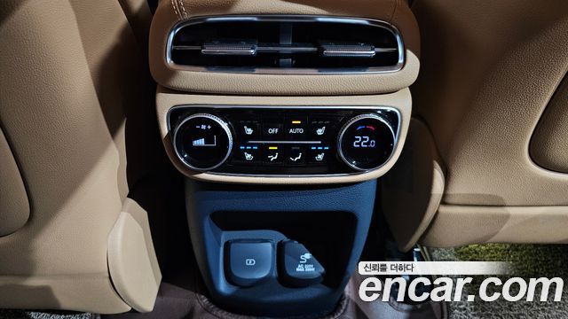 Genesis GV80 2020 — photo 33