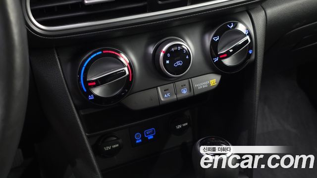 Hyundai Kona 2018 — photo 24