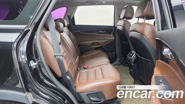 Kia Sorento 2016 — photo 17
