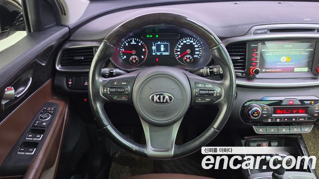 Kia Sorento 2016 — photo 19