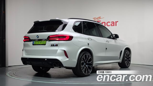 BMW X5M 2021 — photo 2