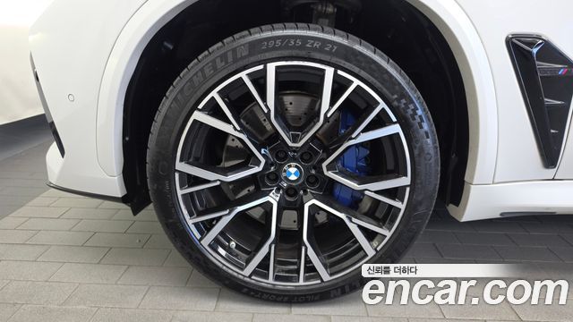 BMW X5M 2021 — photo 5