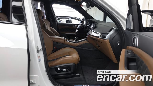 BMW X5M 2021 — photo 17