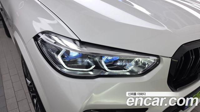 BMW X5M 2021 — photo 8