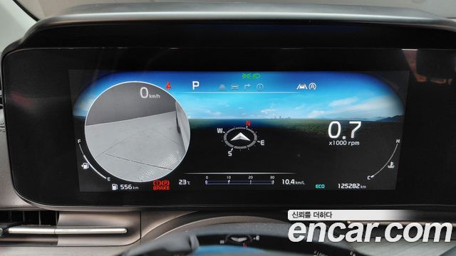 Kia Canival 2023 — photo 11
