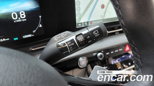 Kia Canival 2023 — photo 30