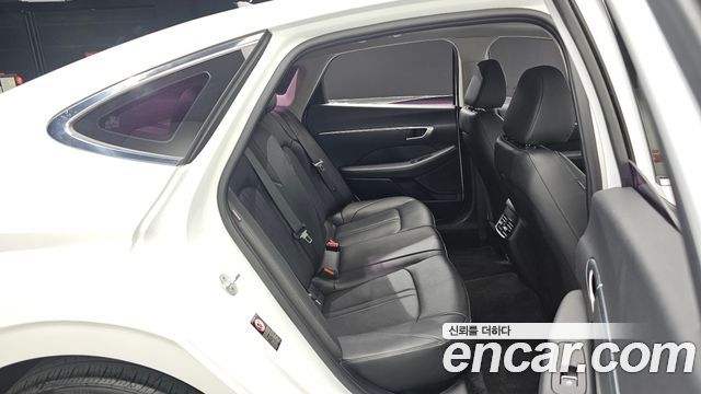 Hyundai Sonata 2020 — photo 17