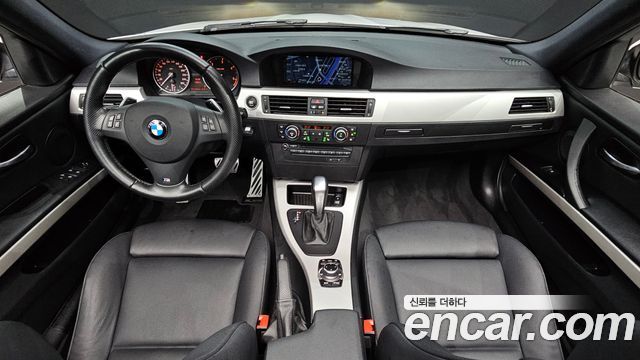BMW 3-Series 2011 — photo 7