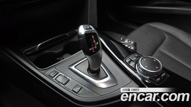 BMW 3-Series 2016 — photo 9