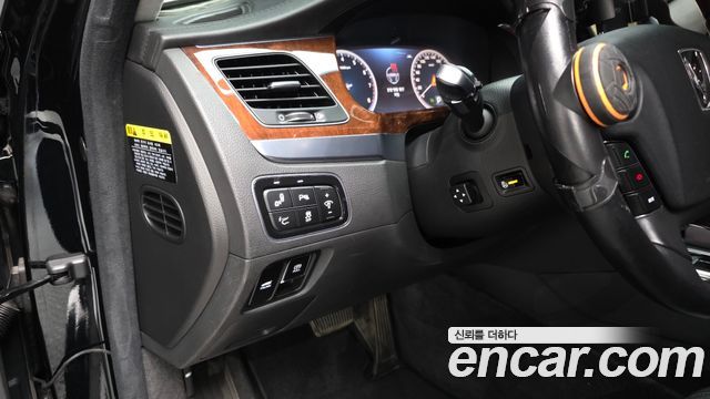 Hyundai Equus 2013 — photo 19