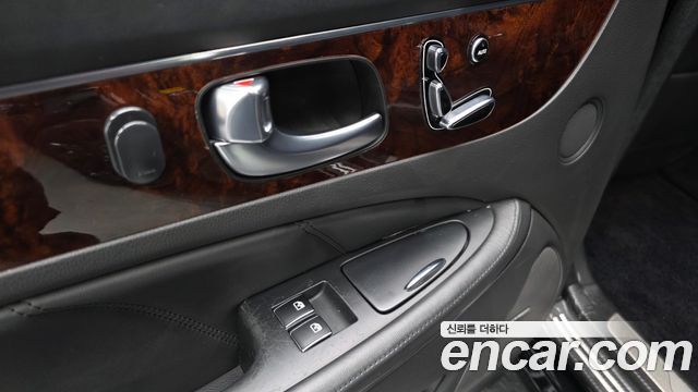 Hyundai Equus 2013 — photo 29