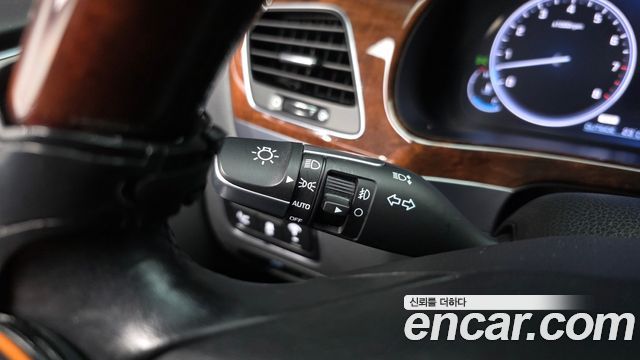Hyundai Equus 2013 — photo 35