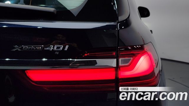 BMW X7 2021 — photo 9