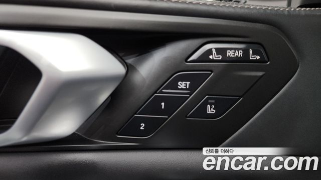 BMW X7 2021 — photo 30
