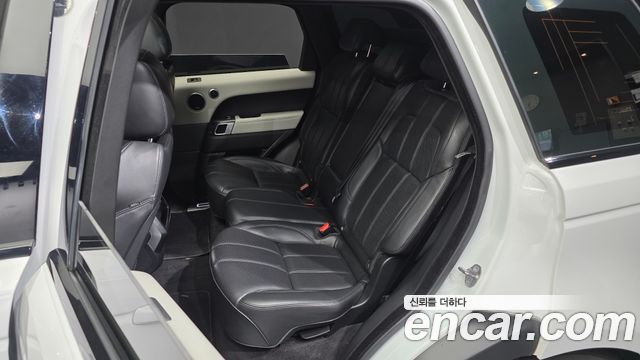Land Rover Range Rover Sport 2016 — photo 11