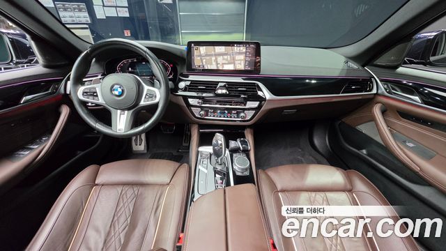 BMW 5-Series 2022 — photo 7