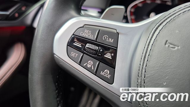 BMW 5-Series 2022 — photo 12