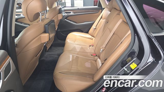Hyundai Genesis 2016 — photo 19