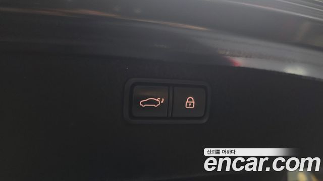 Hyundai Genesis 2016 — photo 30
