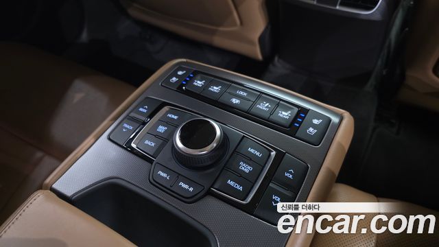 Hyundai Genesis 2016 — photo 31