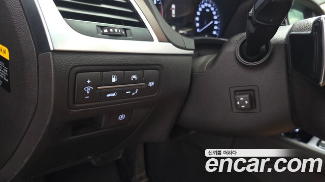Hyundai Genesis 2016 — photo 32