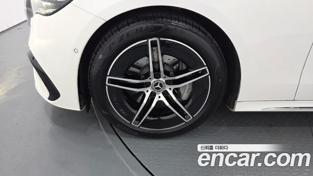 Mercedes-Benz E-Class 2026 — photo 5