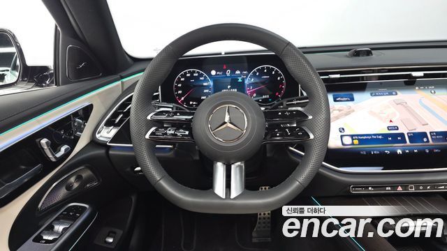 Mercedes-Benz E-Class 2026 — photo 12
