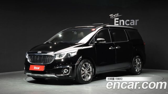 Kia Canival 2018 — photo 1