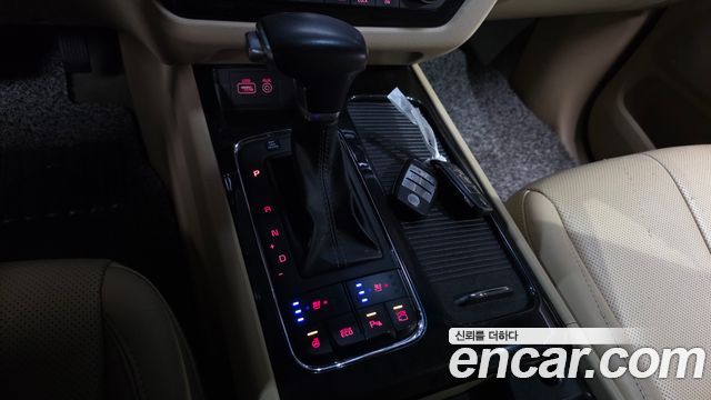 Kia Canival 2018 — photo 12