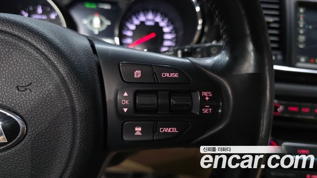 Kia Canival 2018 — photo 23
