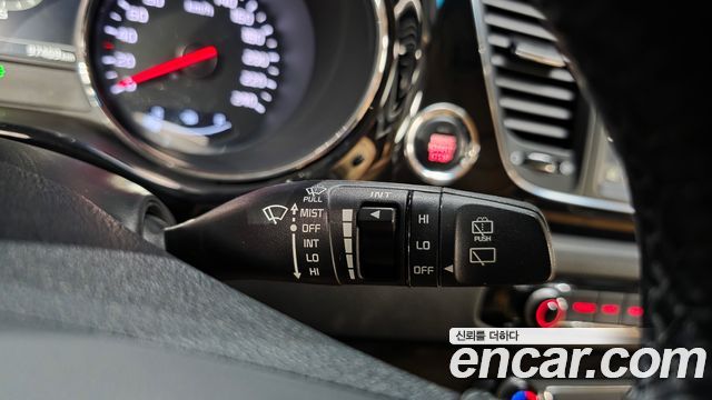 Kia Canival 2018 — photo 32
