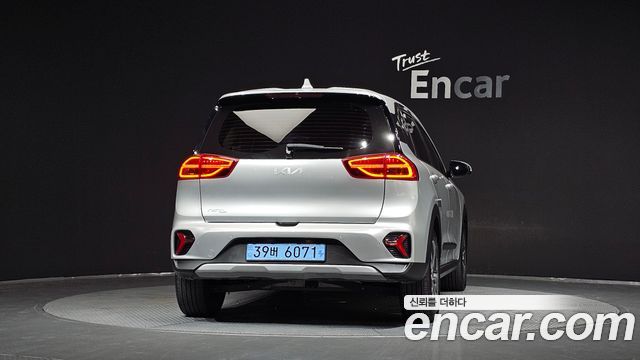 Kia Niro 2023 — photo 4