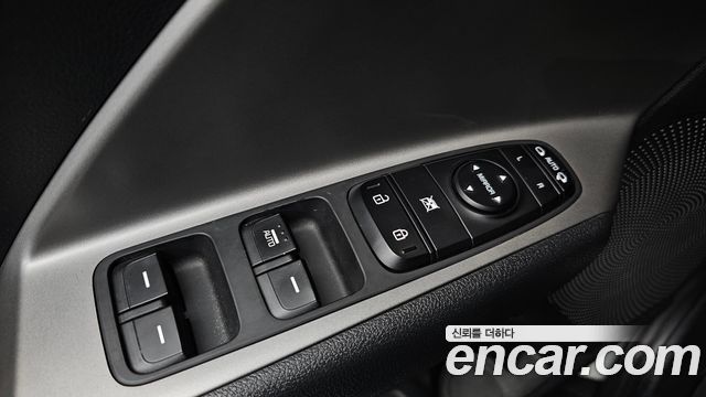 Kia Niro 2023 — photo 10