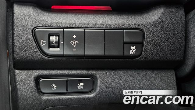 Kia Niro 2023 — photo 11