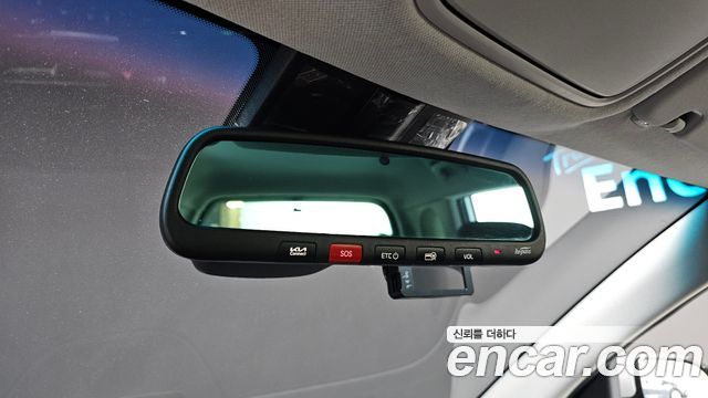 Kia Niro 2023 — photo 16