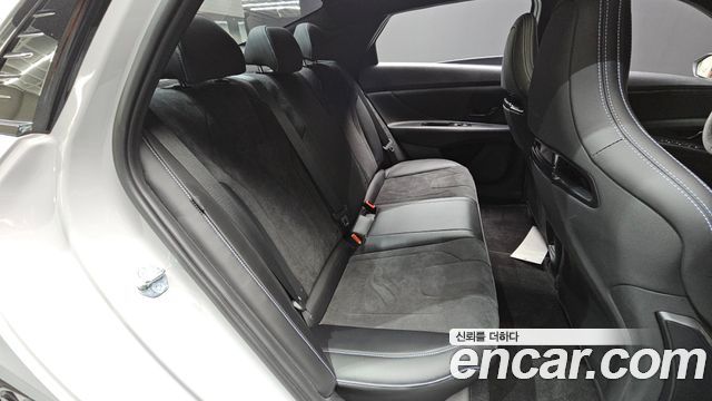 Hyundai AVANTE 2026 — photo 12
